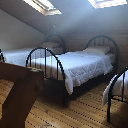 Aristheu Hostel *